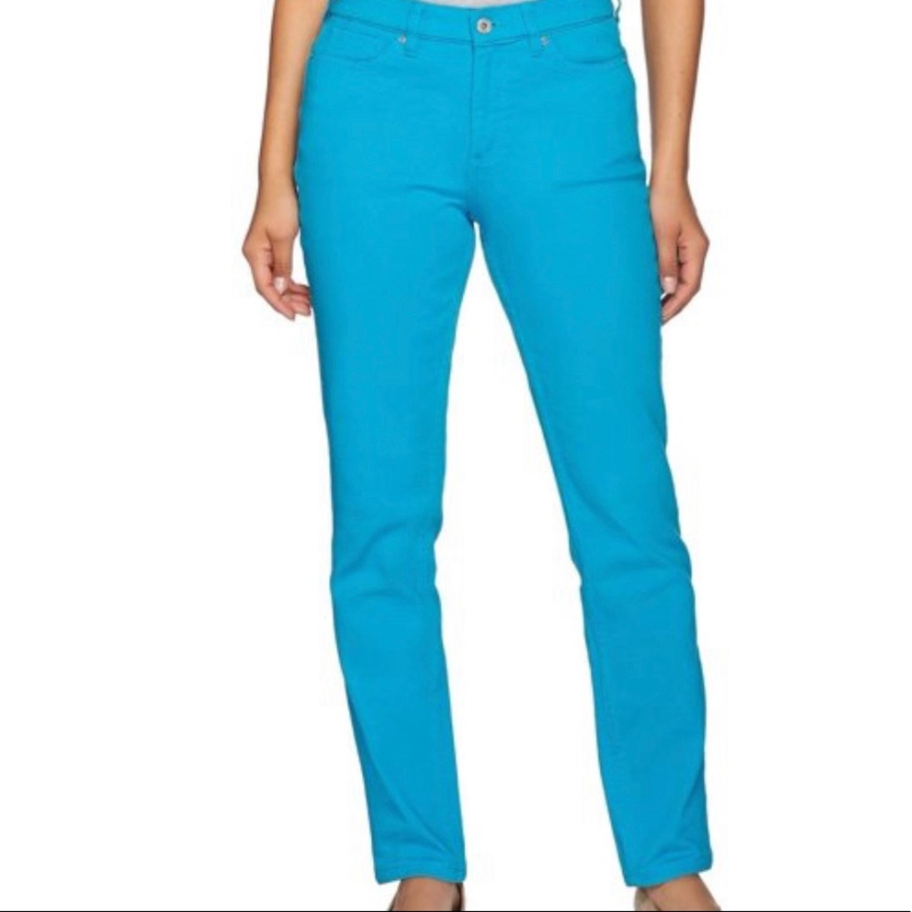 Denim&Co Petite Colored Denim Straight Leg Jeans (A272960)